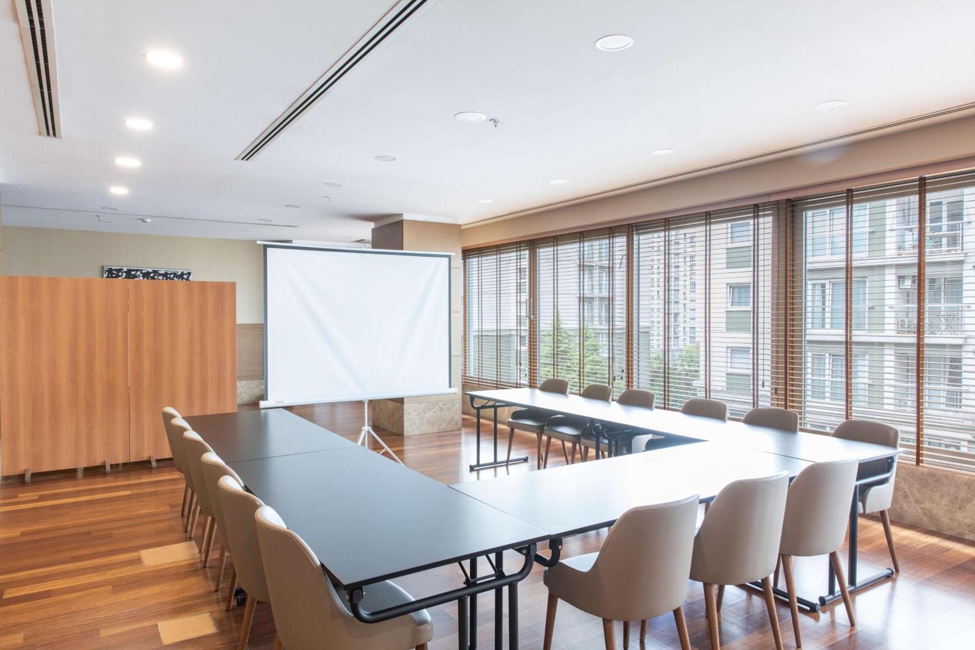 Radisson Residences Avrupa Tem イスタンブール エクステリア 写真